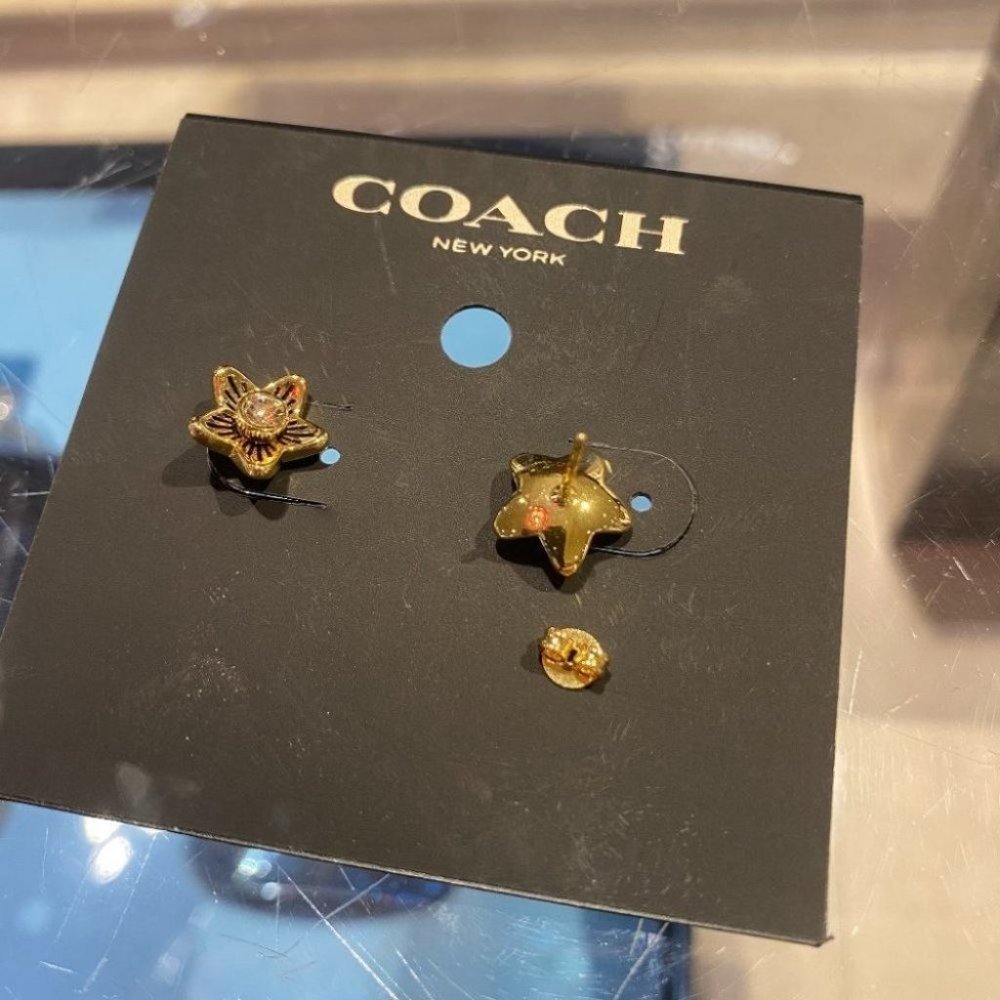 Five-pointed star Earrings - Picture 3 of 8